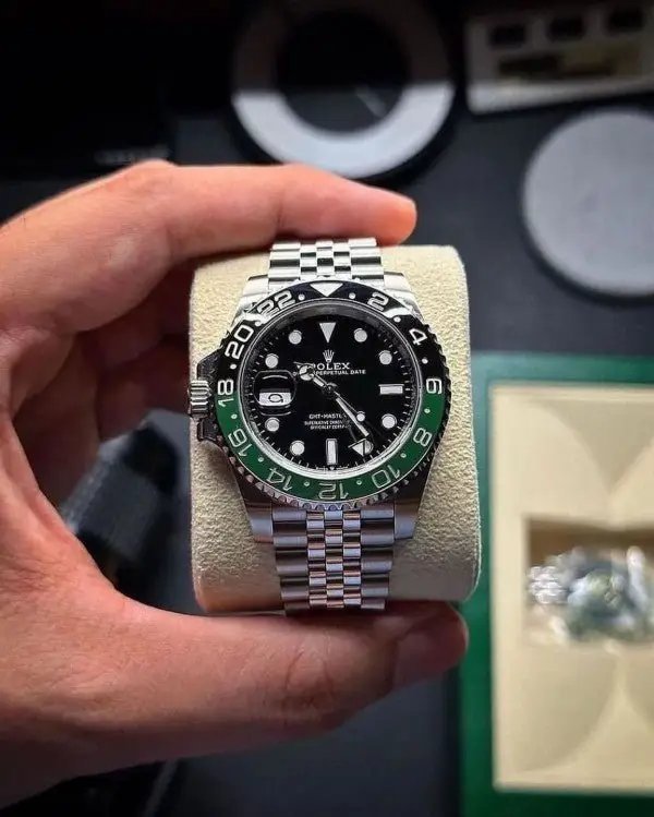 ROLEX GMT MASTER 2 LEFT HAND AUTOMATIC WATCH - Image 2