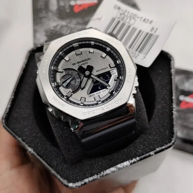 G-SHOCK GM 2100 SILVER BLACK PRIMIUM QUILTY WATCH - Image 2