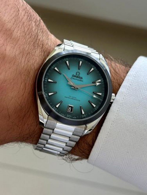 Omega Seamaster Aqua Terra heavy shift movement - Image 2