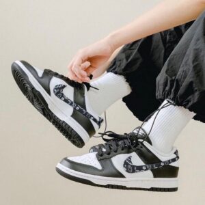 Nike SB DUNK LOW ESSENTIAL PAISLEY PACK [BLACK / WHITE] 1109025