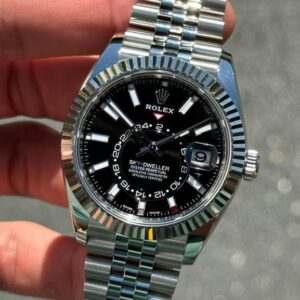 Rolex Oyster perpetual Sky Dweller