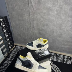 JORDAN 1 LOW SE BEADED SWOOSH
